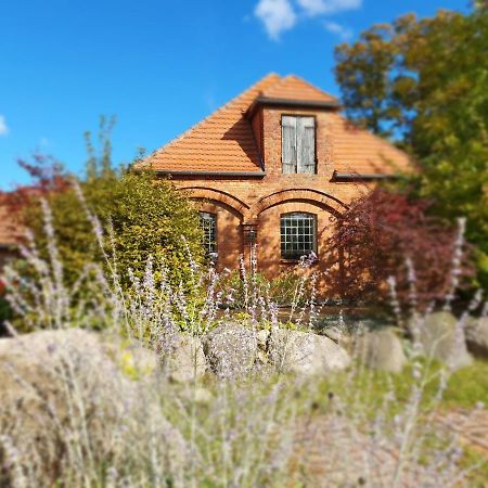 Gross DratowSchmiede1860住宿加早餐旅馆 外观 照片