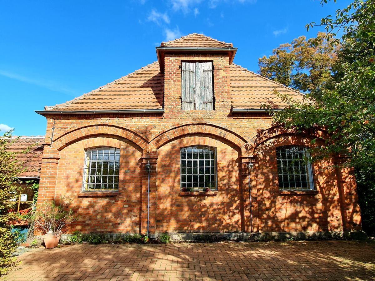 Gross DratowSchmiede1860住宿加早餐旅馆 外观 照片